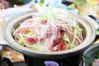 ■厳選素材で彩る季節の手作り創作料理_1蔵王山麓、仙台湾の恵みを、すべて手造りで食膳へお運びします。 新鮮な食材を、温かいものは温かいうちに、冷たいものは冷たいうちに召し上がっていただける様、 時間を考えてお出ししています。
